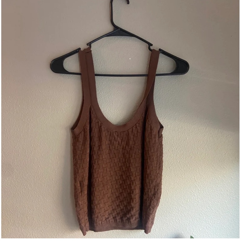 Abercrombie brown tank